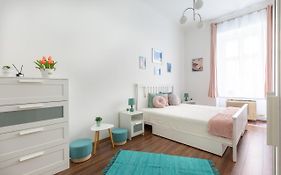 Sz63 Szondi Apartment